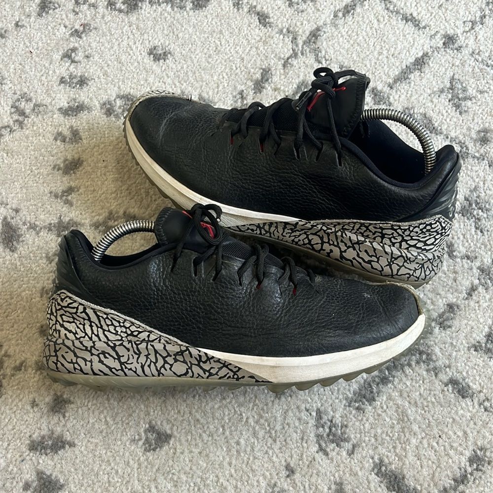 Jordan Black and Gray Athletic Golf Shoes Mens 9.5 AR7995-001